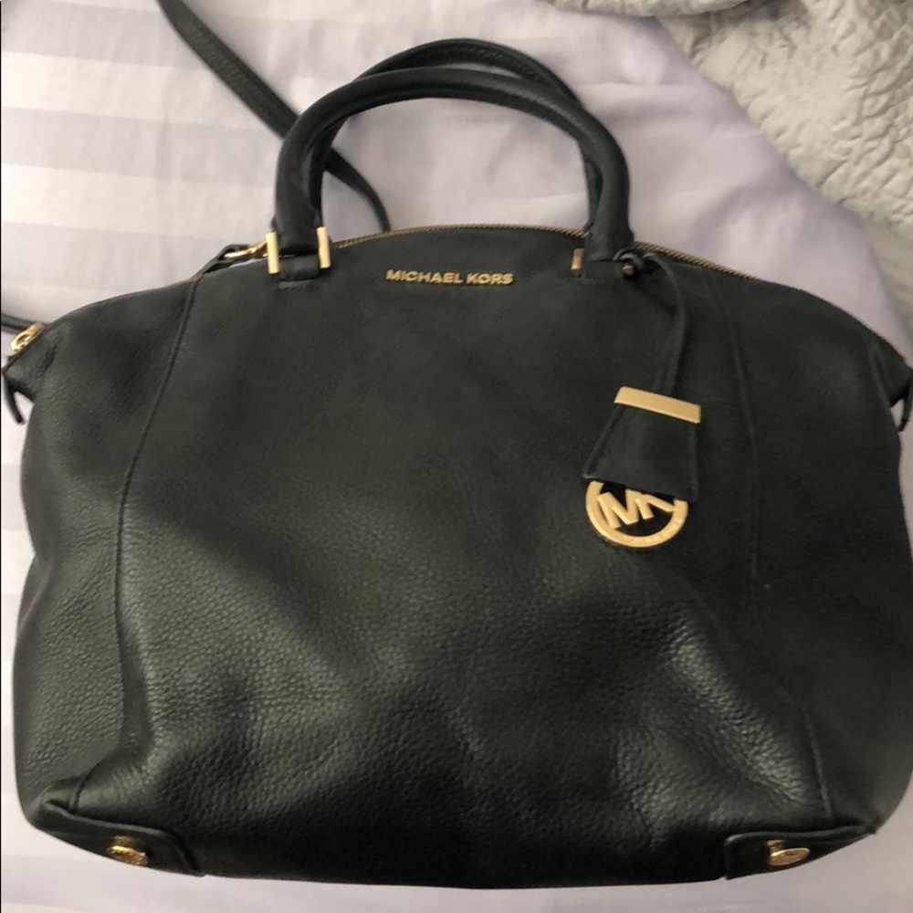 Lightly used Michael Kors leather purse!
